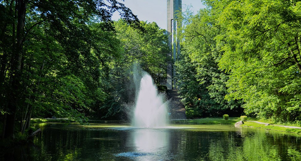 Holcomb Gardens, United States